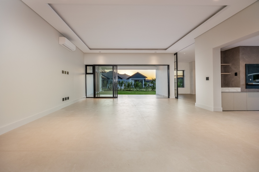 4 Bedroom Property for Sale in Pearl Valley at Val de Vie Western Cape